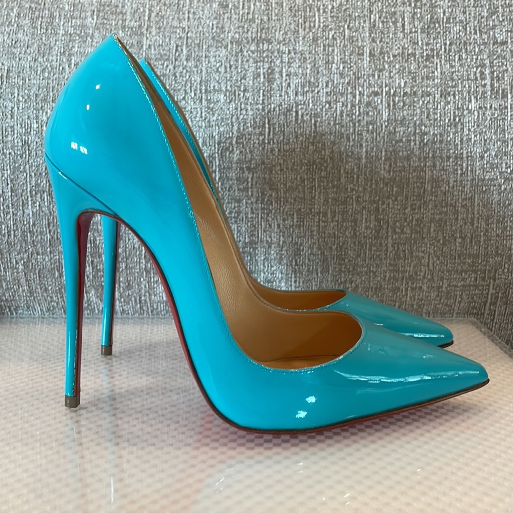 Christian Louboutin So Kate Turquoise Pump Size 36